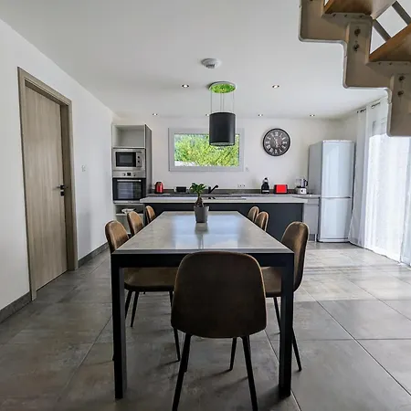 Vakantiehuis Maison Neuve Avec Spa, Sauna, Terrasse Proche Des Lacs Et Pistes De Ski De Gerardmer Et La Bresse - Fr-1-589-648
